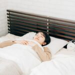 無呼吸症候群のサインに気付く!効果的な対処法と健康リスク
